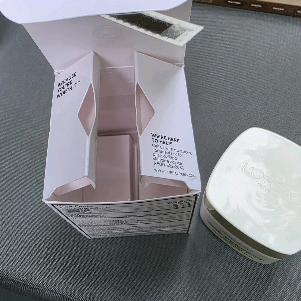 L'Oreal Revitalift Triple Power Moisturizer SPF 30 2.5 oz EXPIRED 05/26